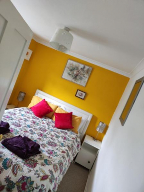 Lemon tree room